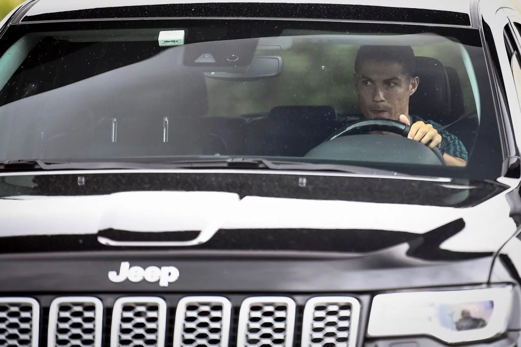 Millionbiler i massevis: Her Cristiano Ronaldos imponerende garage