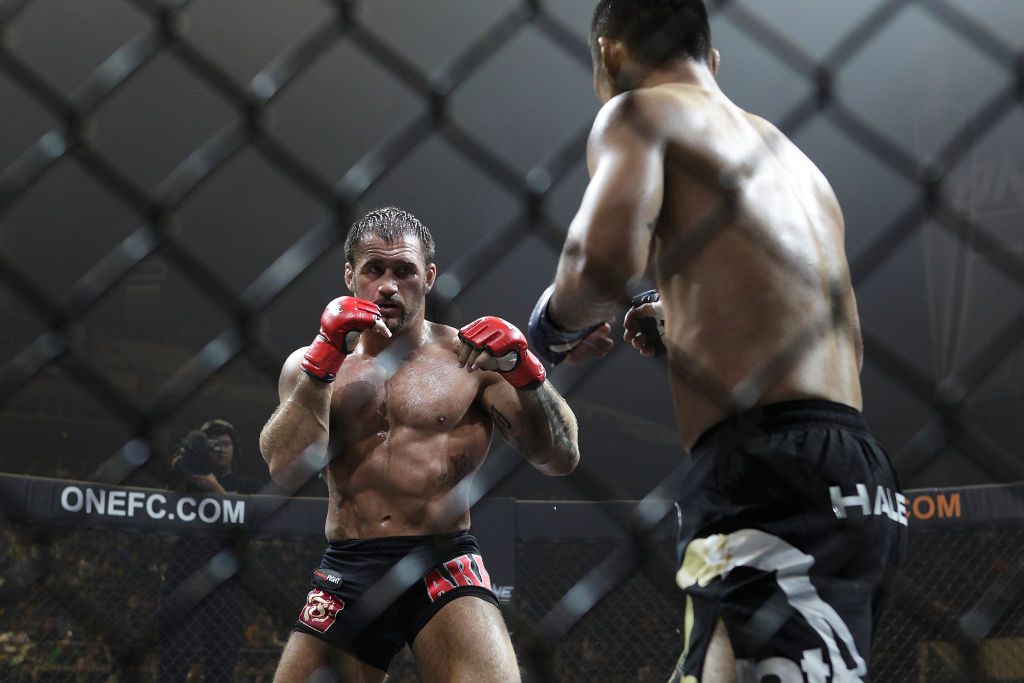 Tidligere UFC-kæmper anholdt for mord på kæreste