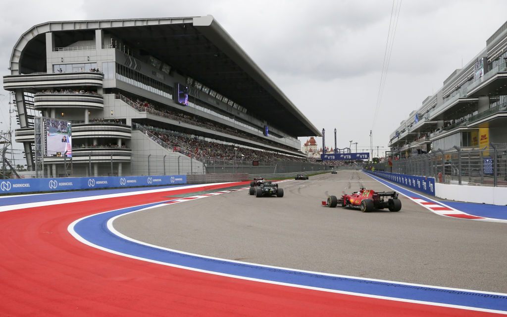 Omdiskuteret Formel 1-løb endnu ikke aflyst