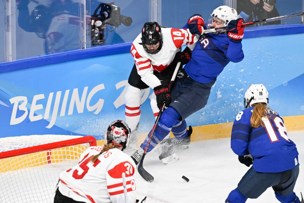Blodigt drama ved OL i ishockey