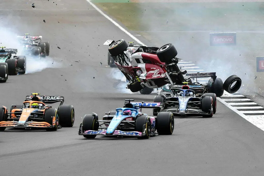 Efter voldsom ulykke: Formel 1-stjerne melder ud