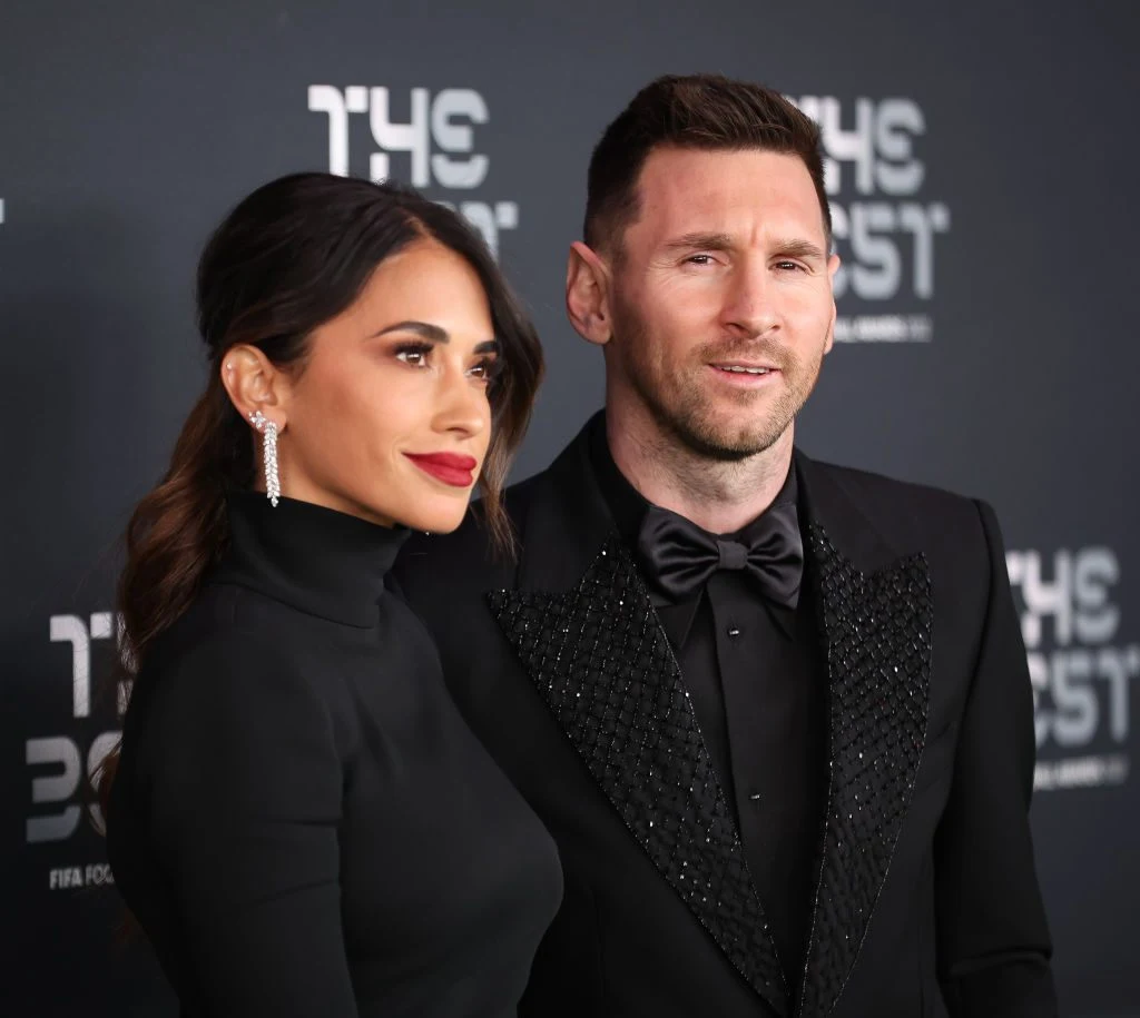 Efterlod skræmmende besked til Lionel Messi: Bevæbnede mænd angreb familiens supermarked