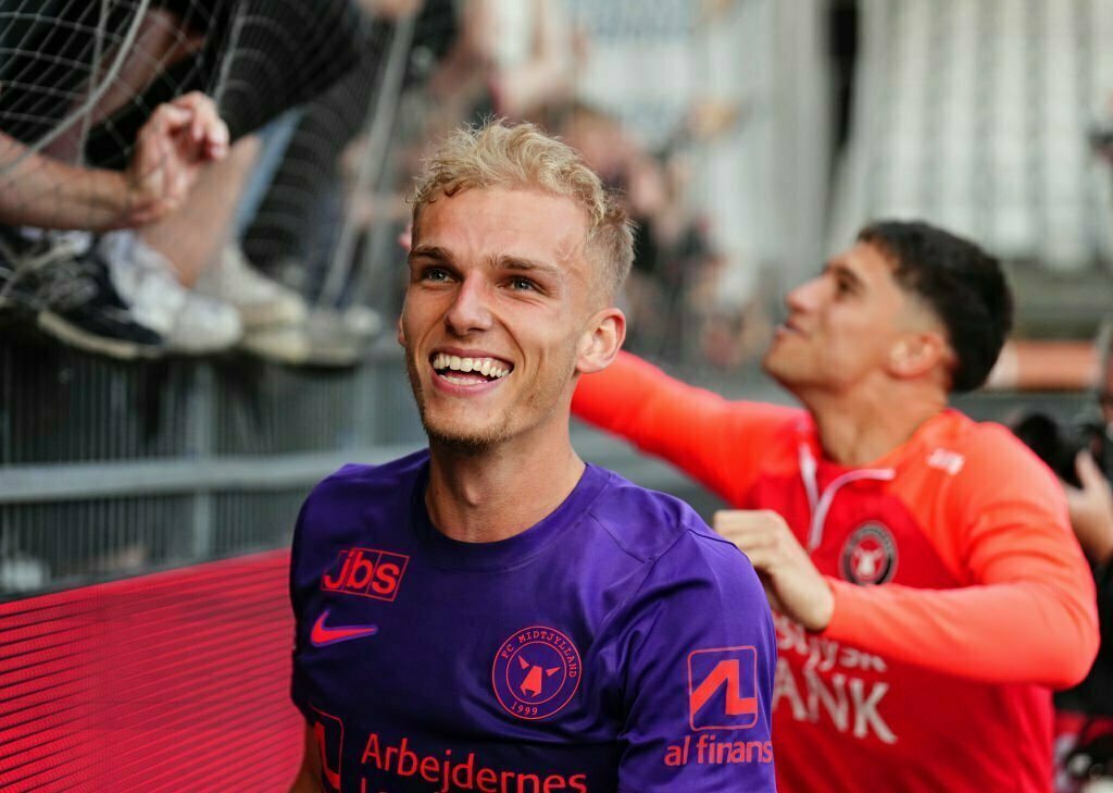 Officielt: FC Midtjylland sælger Isaksen