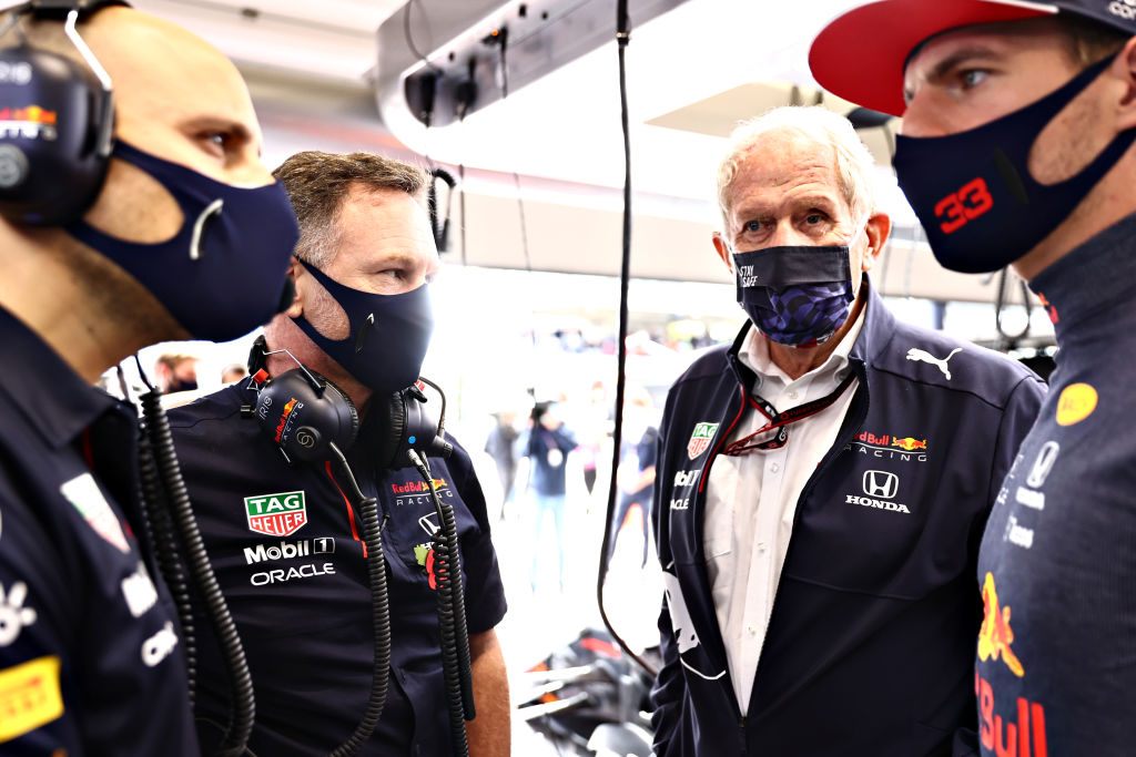 Red Bull-boss med kontroversiel udtalelse: De behandler os anderledes