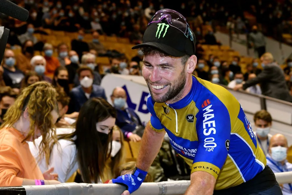 Mark Cavendish indlagt efter voldsomt styrt
