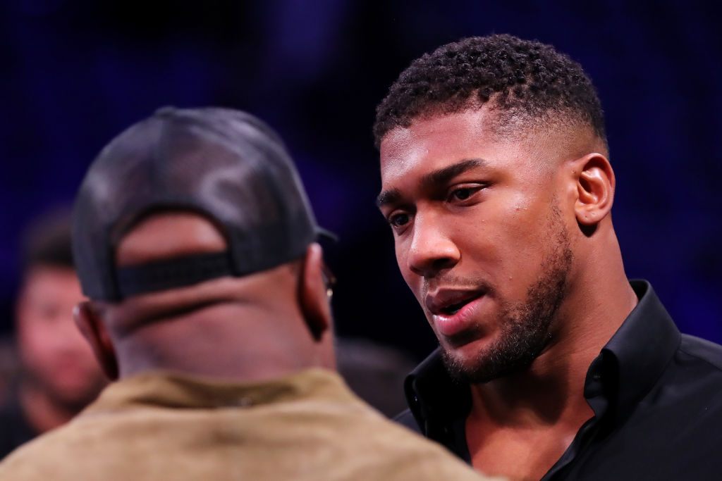Video går viralt: Anthony Joshua truer studerende