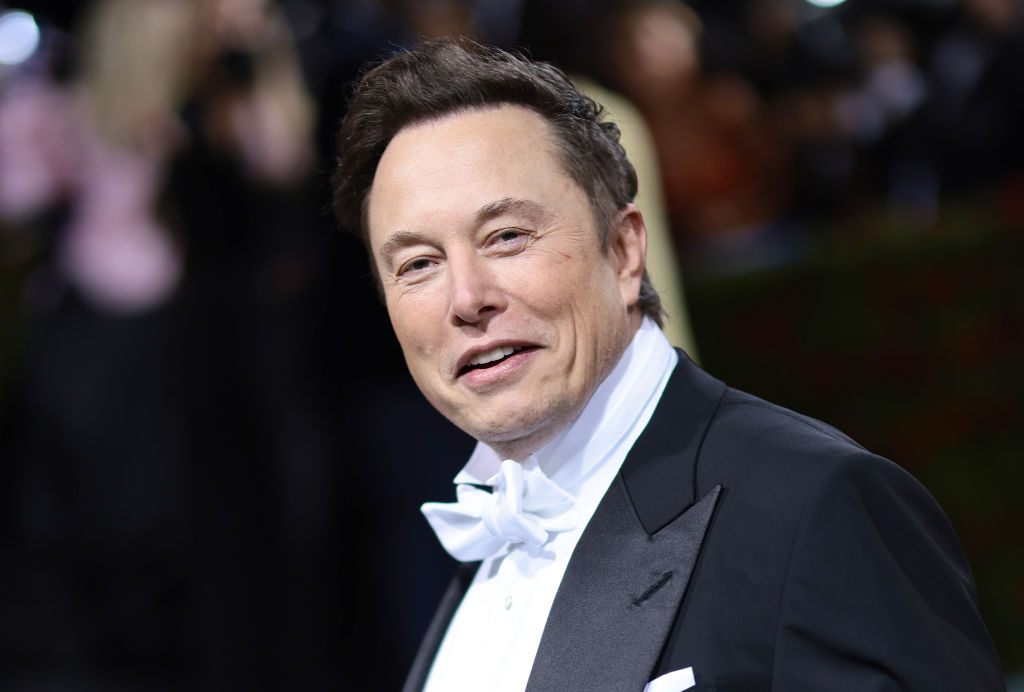 Medie: Elon Musk overvejer at købe Premier League-klub