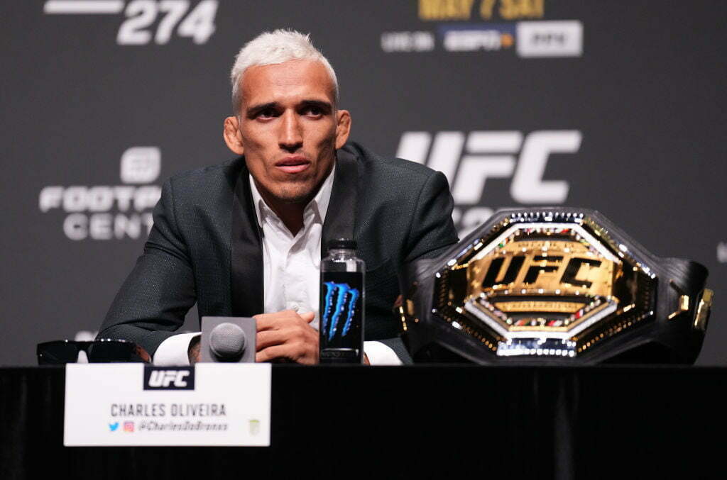 UFC-stjerne frataget bælte