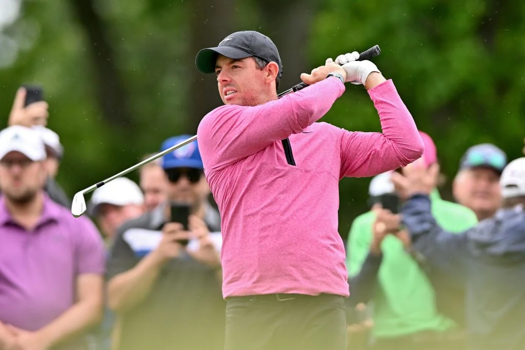 Greg Norman langer ud efter Rory McIlroy