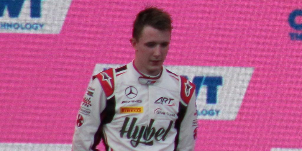 Uventet drejning i Formel 1: Derfor skal Frederik Vesti køre for Mercedes næste weekend
