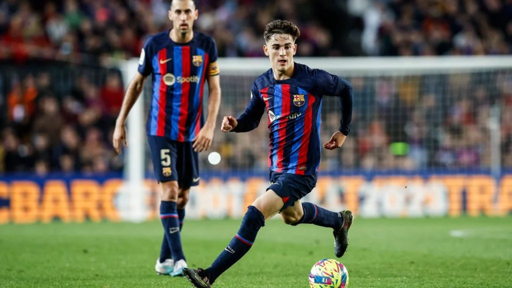 Avis: Barcelona-stjernen Gavis lejr i dialog med storklub