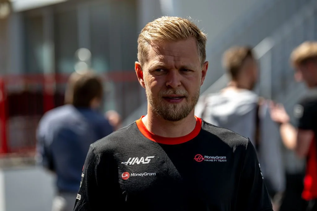 Kevin Magnussen chokerer: Åbner op om Formel 1-samtaler med titelaspiranter