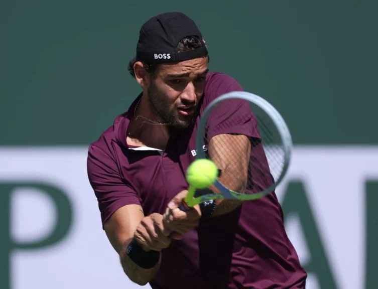 Tennisstjerne måtte trække sig fra US Open: Blev kørt væk i kørestol