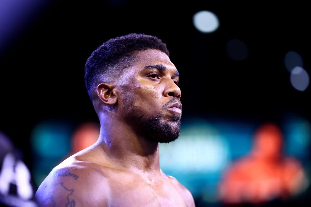 Trods skuffende nederlag: Anthony Joshuas næste kamp offentliggjort