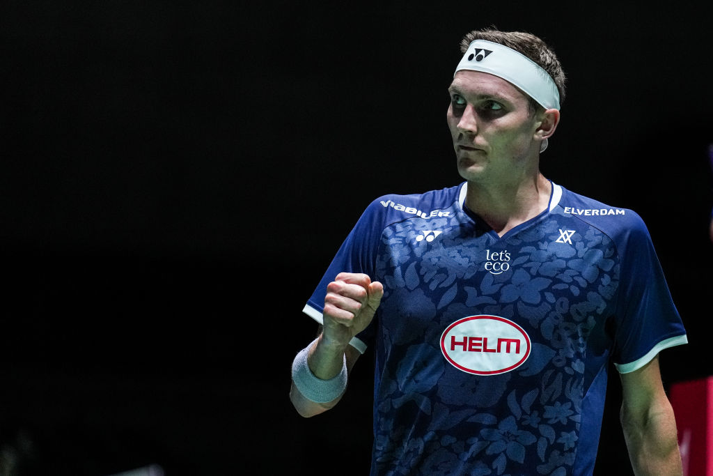 Her sker det: Viktor Axelsen tog første stik i kampen mod helt særlig liste
