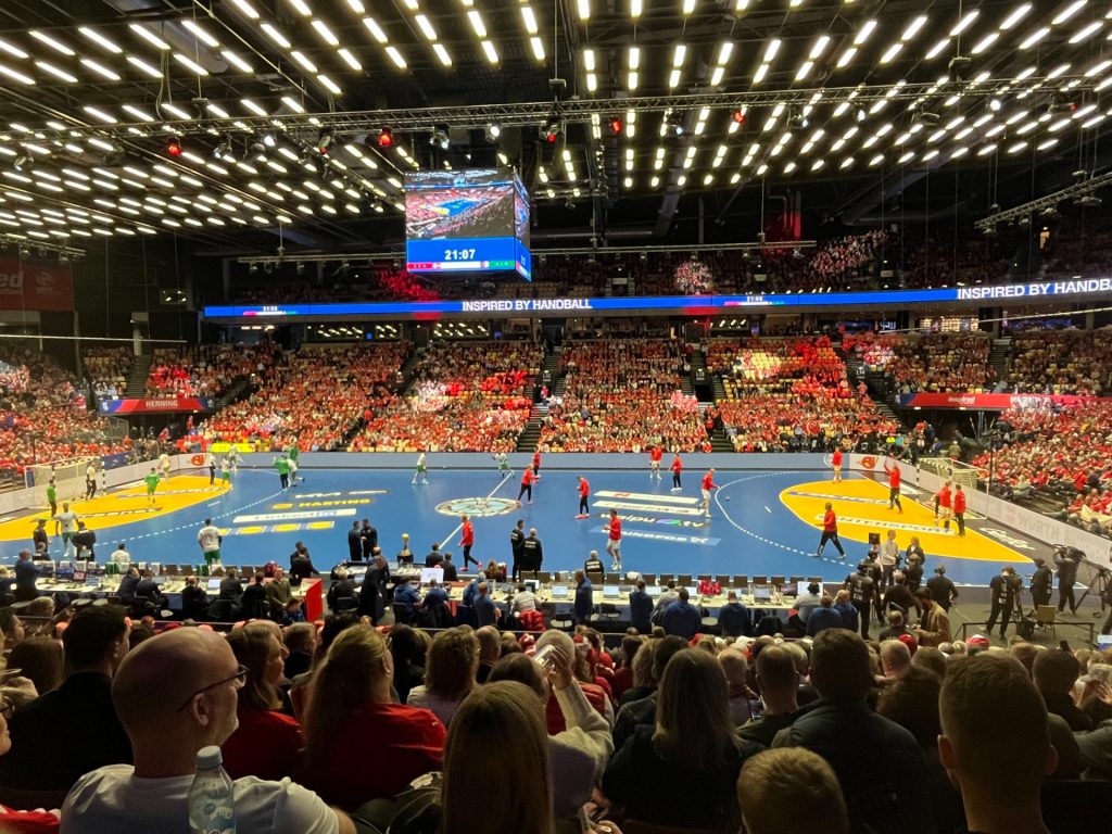 Live fra Boxen: Alt det du ikke ser på fjernsyn