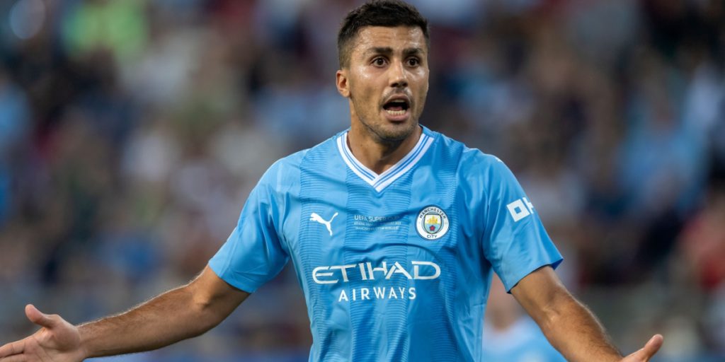 Rodri tøver ikke ét sekund, da han får særligt spørgsmål i interview: Det er Lionel Messi