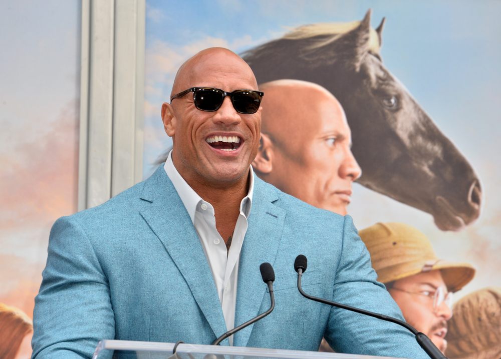 Fodboldspiller truer The Rock med søgsmål