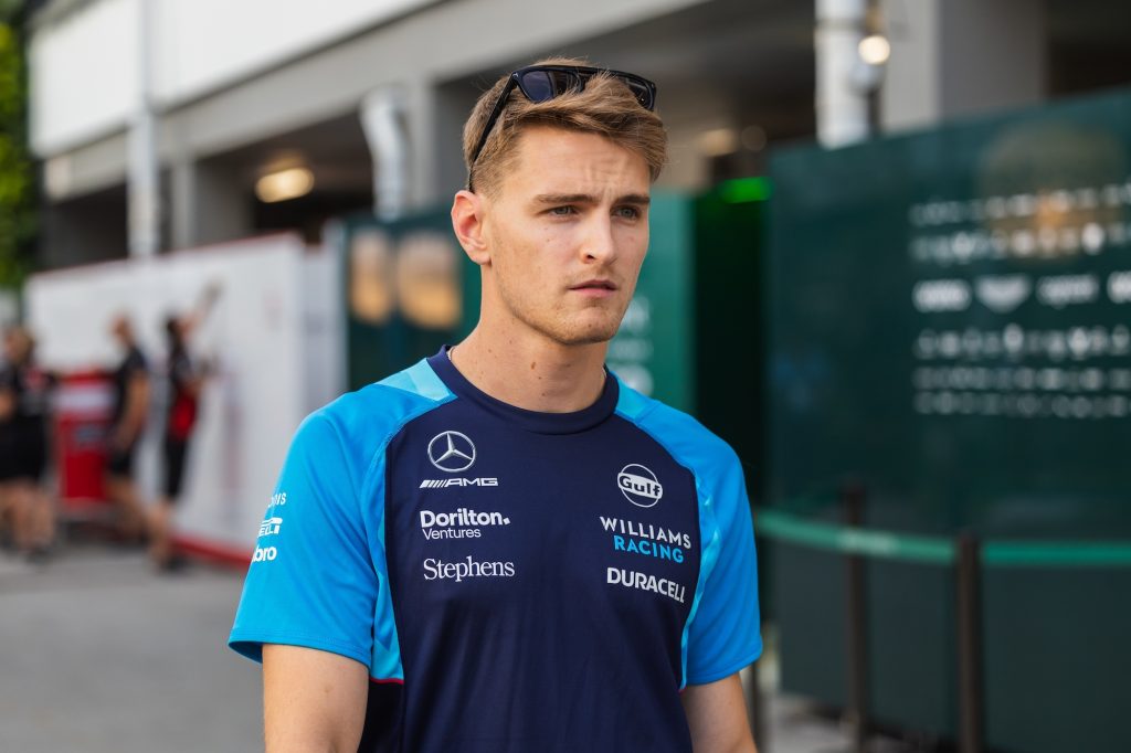 Video viser hårdt ramt Logan Sargeant: Måtte hjælpes ud af sin racer