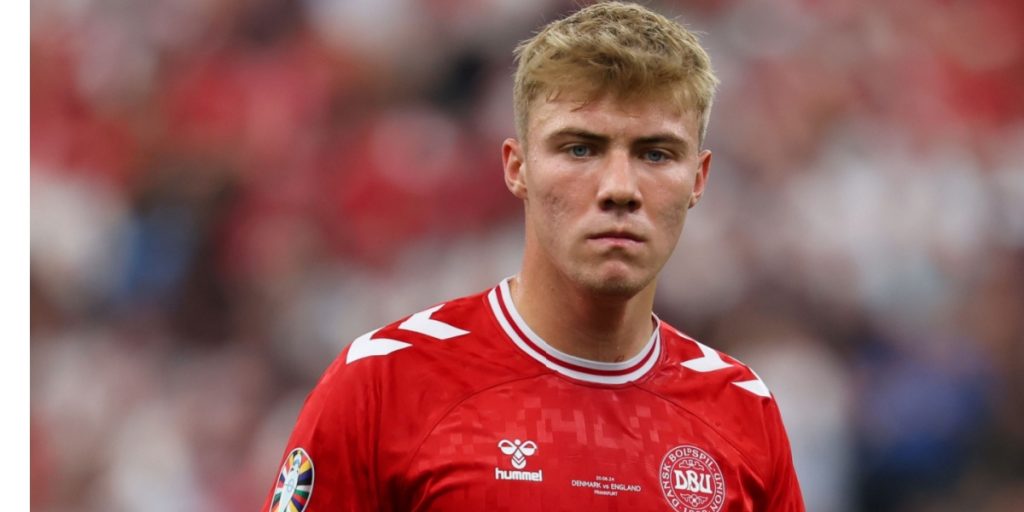 Er hans afløser fundet? Rasmus Højlund slagtes efter FA Cup-exit