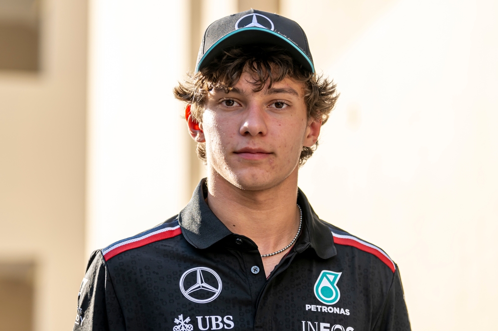 Lagde du mærke til det? Nu stjæler usædvanlig Kimi Antonelli-detalje fra hans Mercedes-debut alle overskrifterne