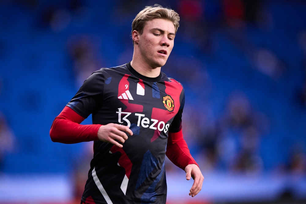 Manchester United-stjerne sender stikpille til Rasmus Højlund