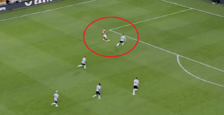 Video: Hør hvordan kommentatorerne går amok da Chris Woods bringer Nottingham foran mod Newcastle