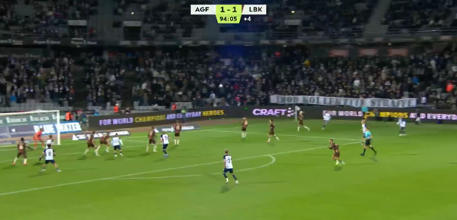 Se Patrick Mortensens fantastiske scoring i 95. minut