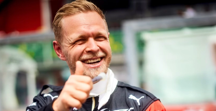 Kevin Magnussen spoler tiden tilbage: Deler morsom historie om Lewis Hamilton