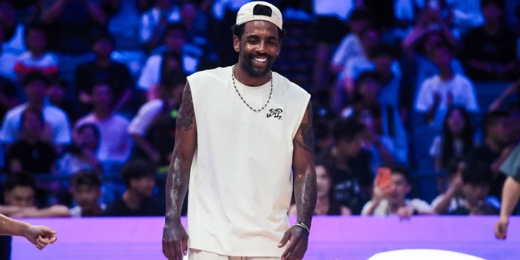 Kyrie Irving melder ud før comeback: Vil ikke følge LeBron James råd om karrierstop